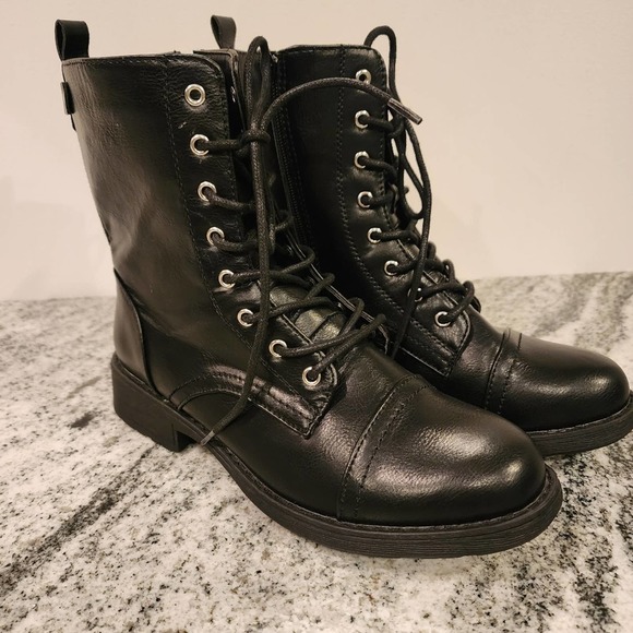 nwot FREE REIGN Black Vegan COMBAT BOOTS SIZE 7M - Picture 8 of 13